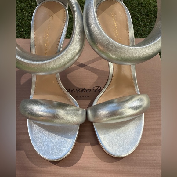 Gianvito Rossi Bijoux Silver Metallic Napa Leather Ankle Strap Heels Shoes 37.5 - Picture 5 of 12